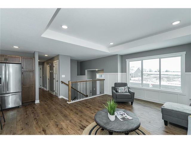 2105 Elk Run Drive SE, Pine Island, MN 55963