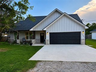 23245 Fm 244, Iola, TX 77861