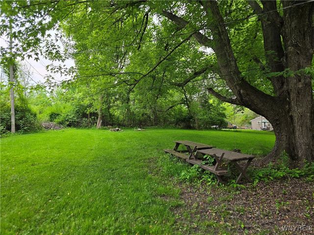 911 Shoreham Street, Carlton, NY 14571