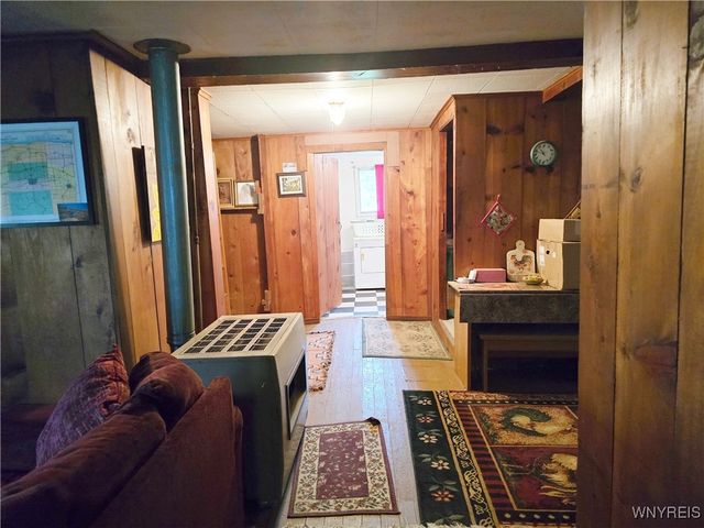 911 Shoreham Street, Carlton, NY 14571