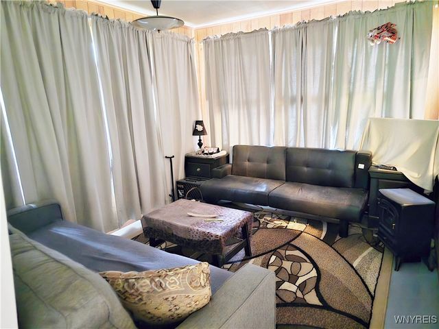 911 Shoreham Street, Carlton, NY 14571