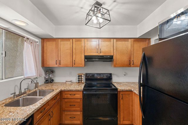 3750 N Country Club Rd Apt 64, Tucson, AZ 85716