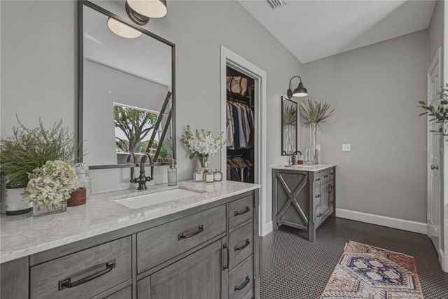 34428 MISSION VALLEY DRIVE, Dade City, FL 33525