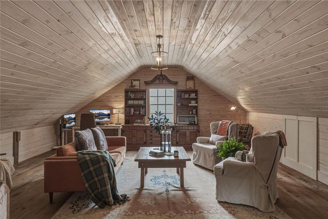 34428 MISSION VALLEY DRIVE, Dade City, FL 33525