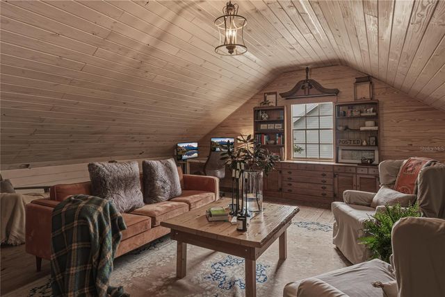 34428 MISSION VALLEY DRIVE, Dade City, FL 33525