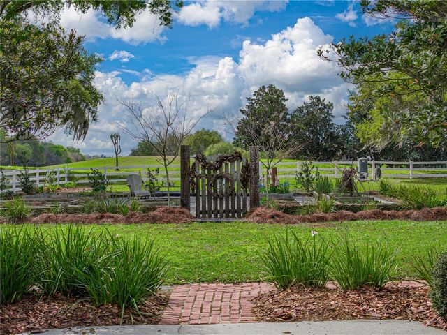 34428 MISSION VALLEY DRIVE, Dade City, FL 33525