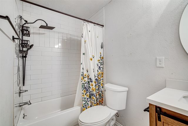 120 N Flaxseed Lane, Fort Worth, TX 76108