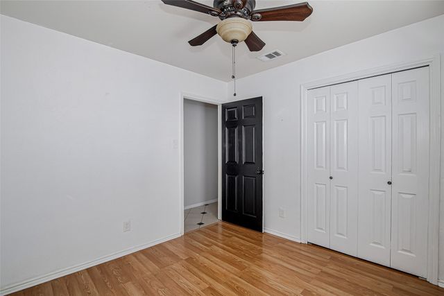120 N Flaxseed Lane, Fort Worth, TX 76108