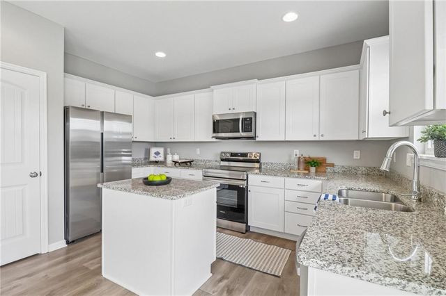 700 Pampas Street, Pleasant Hill, MO 64080
