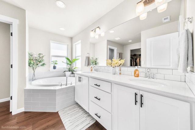 19810 E Snake River Ave, Liberty Lake, WA 99016