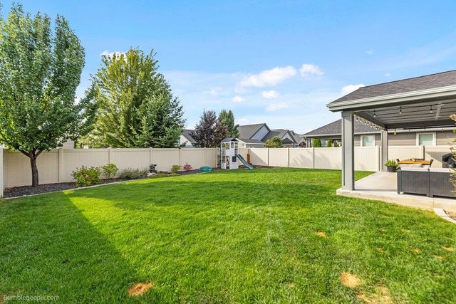 19810 E Snake River Ave, Liberty Lake, WA 99016