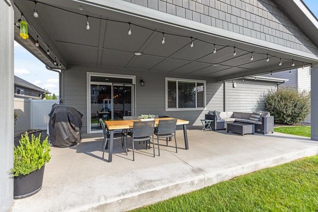 19810 E Snake River Ave, Liberty Lake, WA 99016