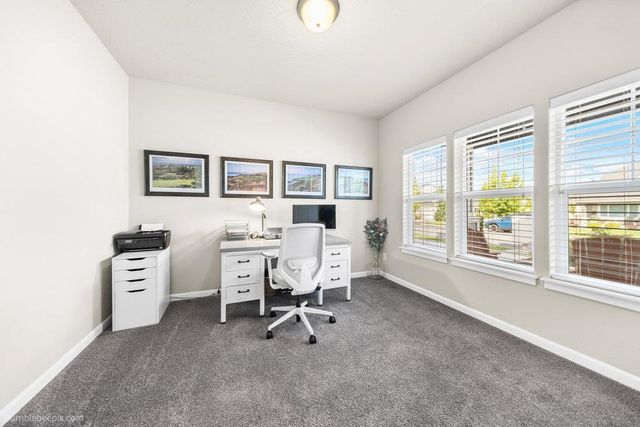 19810 E Snake River Ave, Liberty Lake, WA 99016