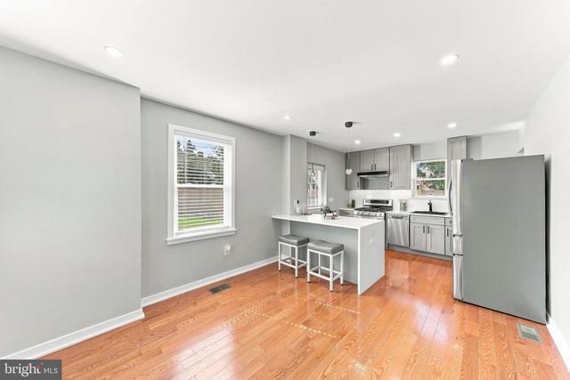3700 SCHOOL LN, Drexel Hill, PA 19026