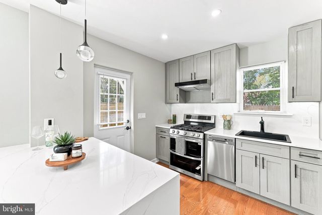 3700 SCHOOL LN, Drexel Hill, PA 19026