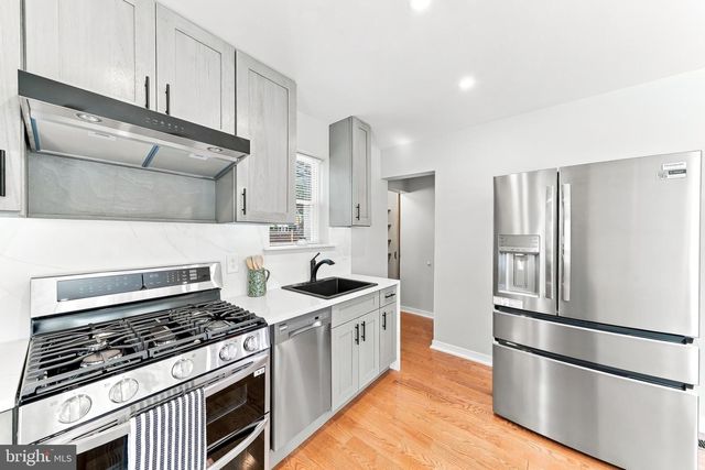 3700 SCHOOL LN, Drexel Hill, PA 19026