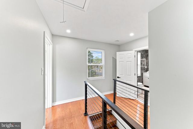 3700 SCHOOL LN, Drexel Hill, PA 19026