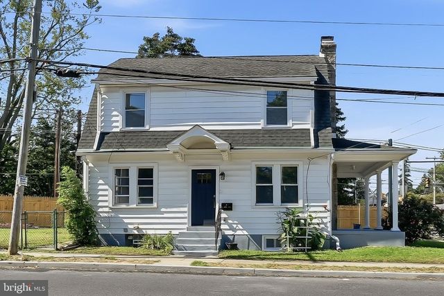 3700 SCHOOL LN, Drexel Hill, PA 19026