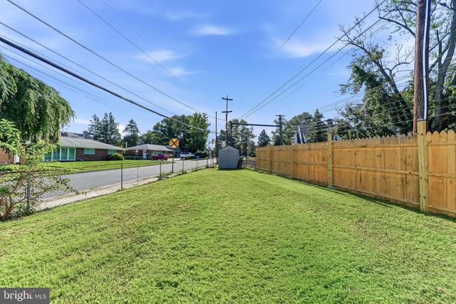 3700 SCHOOL LN, Drexel Hill, PA 19026
