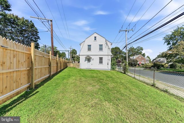 3700 SCHOOL LN, Drexel Hill, PA 19026