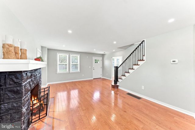 3700 SCHOOL LN, Drexel Hill, PA 19026