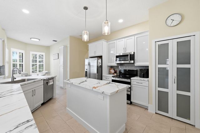 15613 Bent Creek Road, Wellington, FL 33414