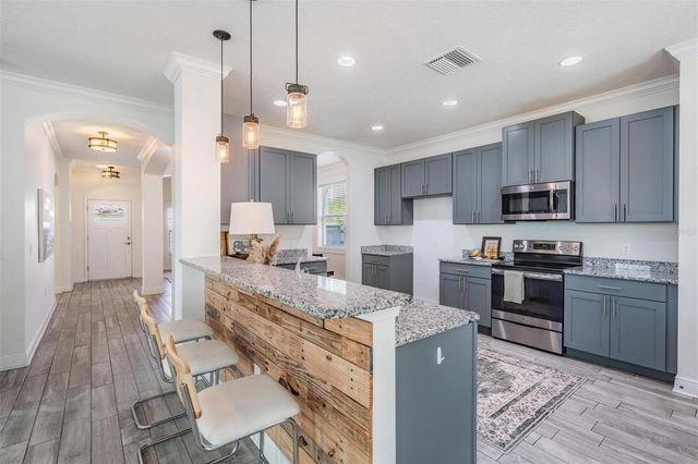 211 N MATANZAS AVENUE, Tampa, FL 33609