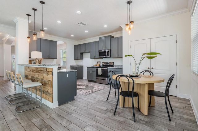 211 N MATANZAS AVENUE, Tampa, FL 33609