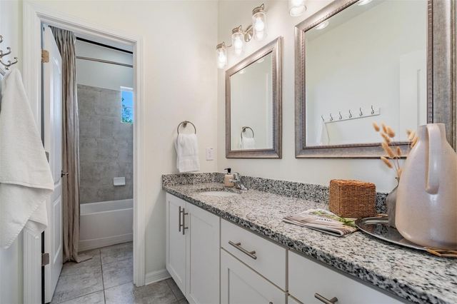 211 N MATANZAS AVENUE, Tampa, FL 33609