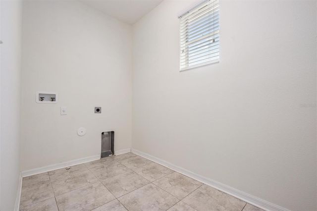 211 N MATANZAS AVENUE, Tampa, FL 33609