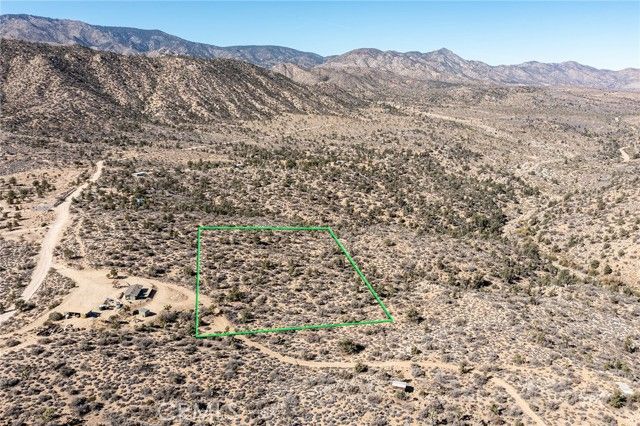 48400 Madison Road, Pioneertown, CA 92268