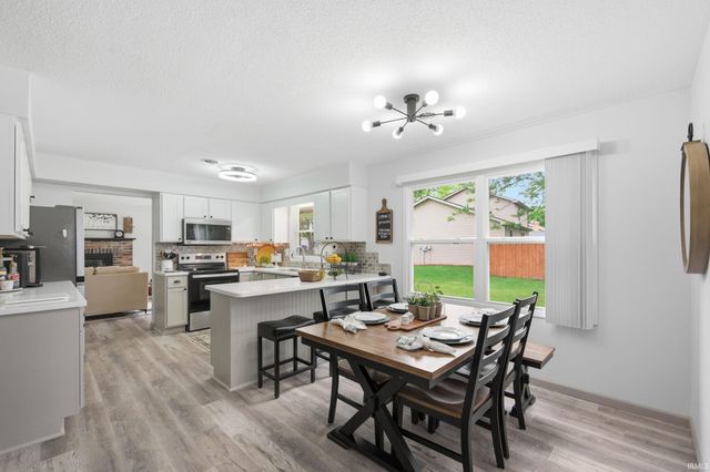 2904 W Moore Road, Muncie, IN 47304