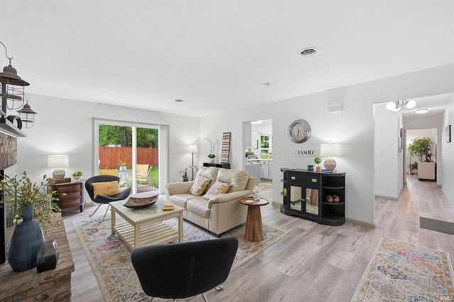 2904 W Moore Road, Muncie, IN 47304
