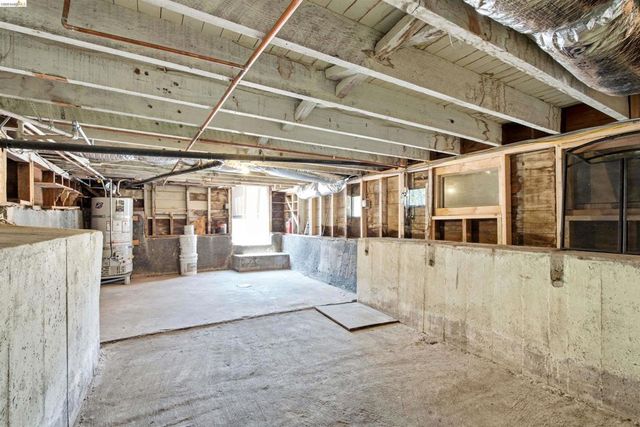 4203 Redding, Oakland, CA 94619