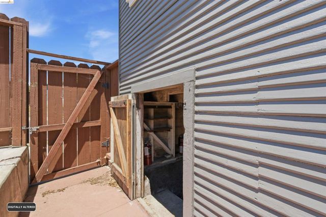 4203 Redding, Oakland, CA 94619