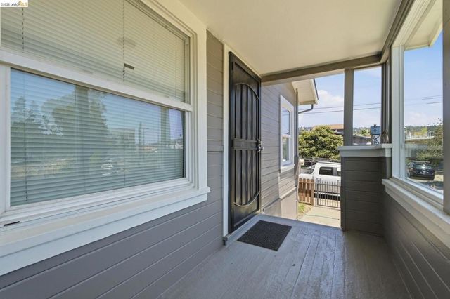 4203 Redding, Oakland, CA 94619