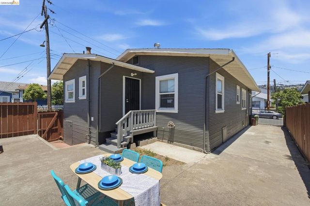 4203 Redding, Oakland, CA 94619