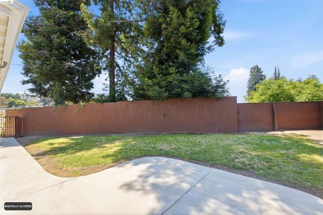 4203 Redding, Oakland, CA 94619