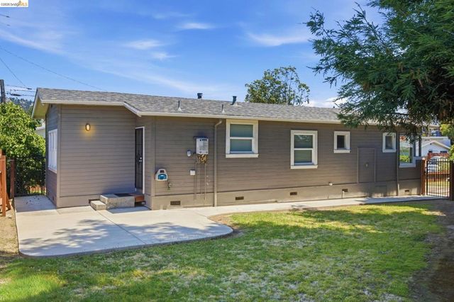 4203 Redding, Oakland, CA 94619