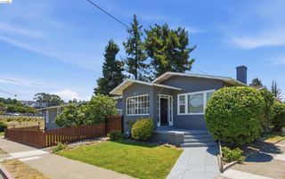4203 Redding, Oakland, CA 94619