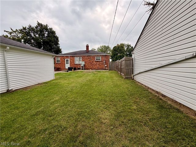 11700 Glamer Drive, Parma, OH 44130