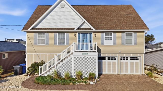 124 Morton Drive, Manahawkin, NJ 08050