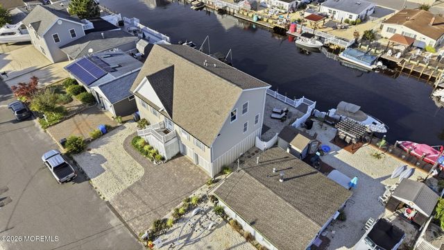 124 Morton Drive, Manahawkin, NJ 08050