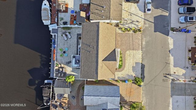 124 Morton Drive, Manahawkin, NJ 08050