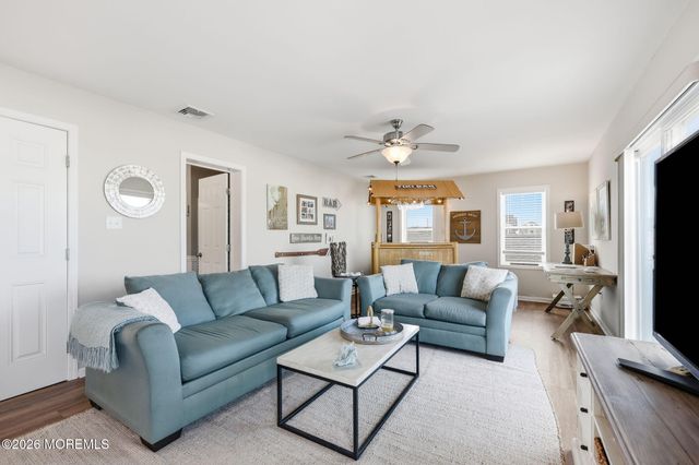 124 Morton Drive, Manahawkin, NJ 08050