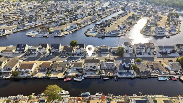 124 Morton Drive, Manahawkin, NJ 08050