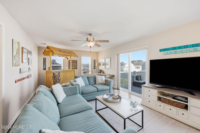 124 Morton Drive, Manahawkin, NJ 08050
