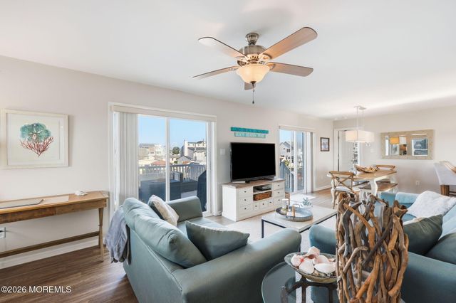 124 Morton Drive, Manahawkin, NJ 08050