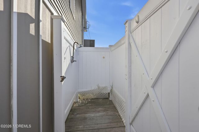 124 Morton Drive, Manahawkin, NJ 08050