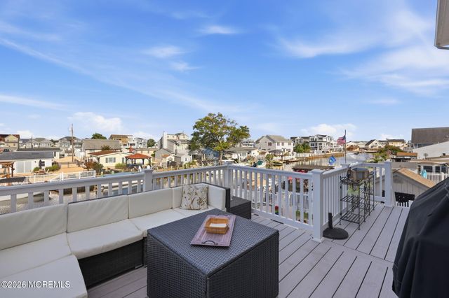 124 Morton Drive, Manahawkin, NJ 08050